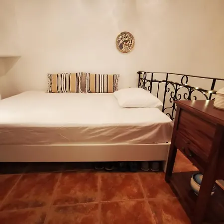 Lejlighed Charming White House Retreat With Balcony In Paros Lefkes *