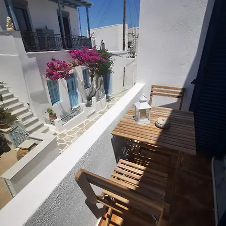 Lejlighed Charming White House Retreat With Balcony In Paros Lefkes Lefkes (Paros)